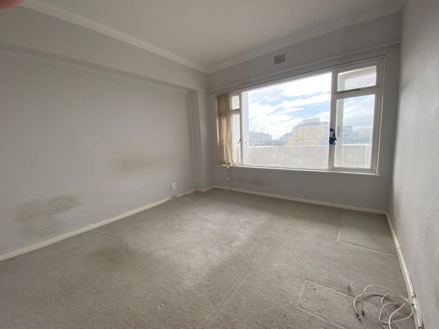 1 Bedroom Property for Sale in Sea Point Western Cape